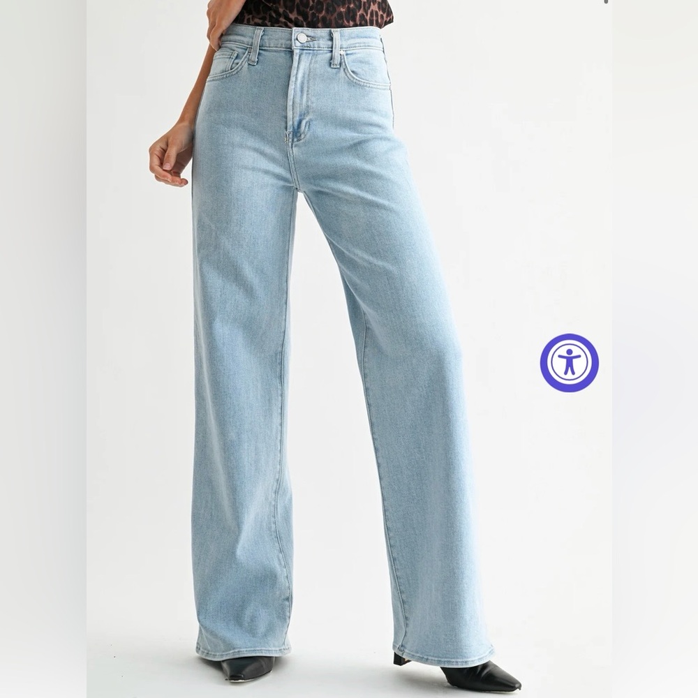 Women’s Just Black Light Wash Wide Leg Jeans